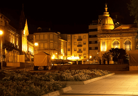 A nighttime view of Braga's town square