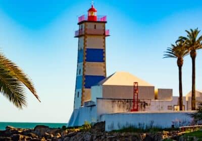 When living in Cascais, you can visit Farol lighthouse, golf courses and the train station where James Bond was filmed.