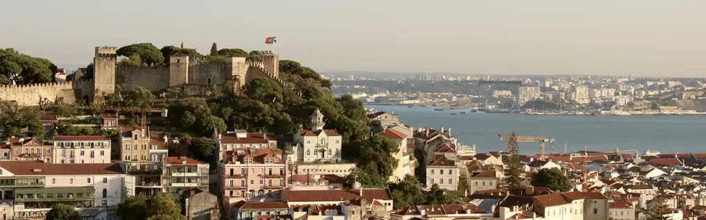 sao-jorge-castle-lisbon-portugal