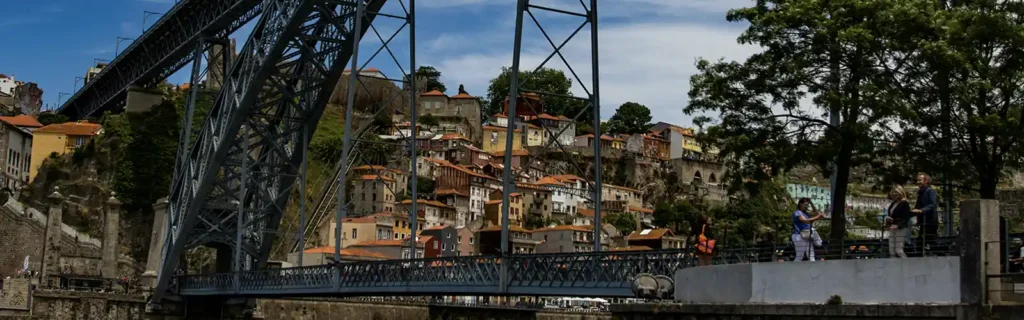 fontainhas-bonfim-porto-portugal