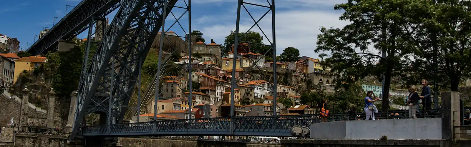 fontainhas-bonfim-porto-portugal