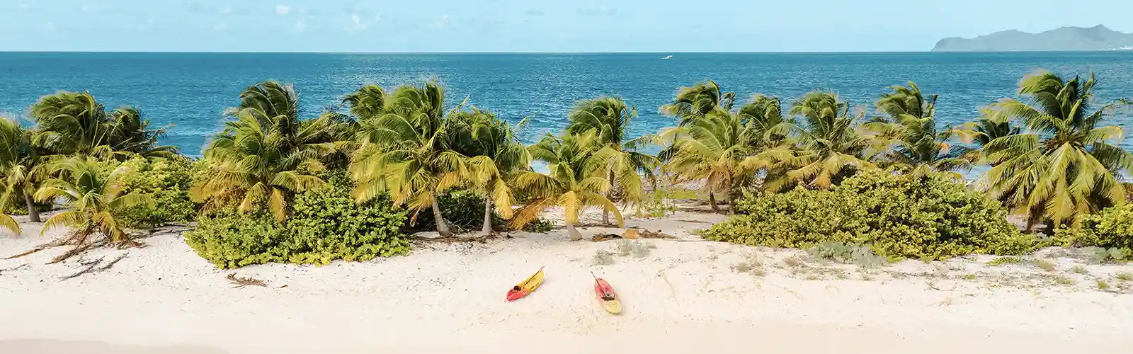 Carriacou beach in Grenada - fast CBI programs