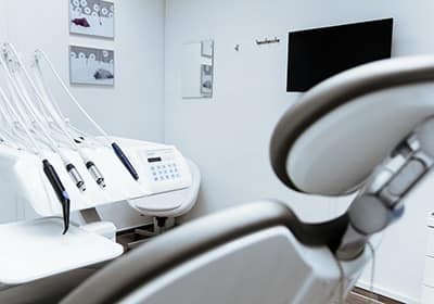 healthcare-dentist