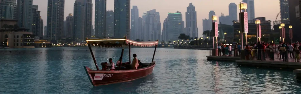 boat-dubai-uae-long