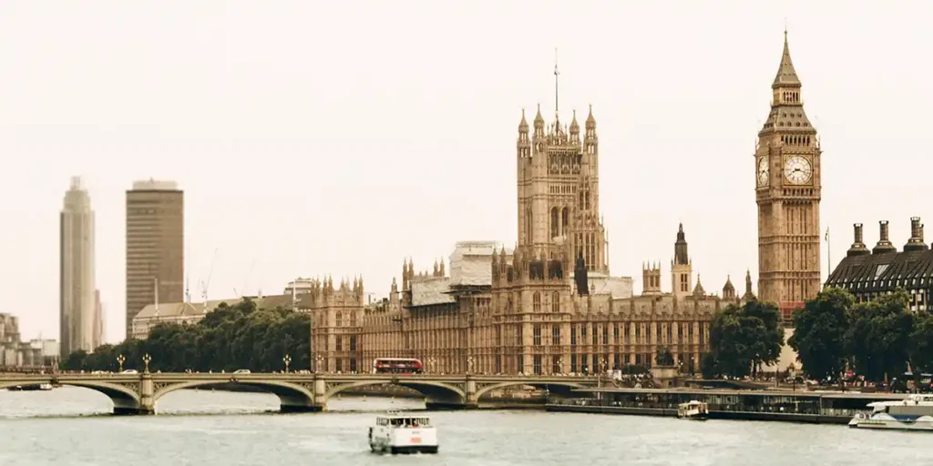 london-uk-short