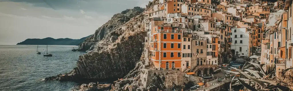 cinqu-terre-italy-long